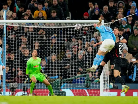 Một mình Haaland ghi 5 bàn, Man City hủy diệt Leipzig vào Tứ kết