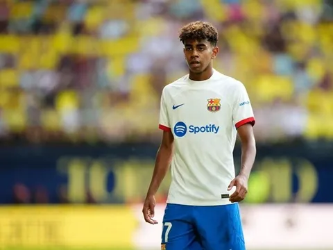 Một sự cô lập xuất hiện tại Barca?