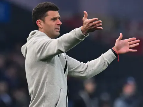 Man Utd bắt liên lạc với HLV tài ba của Serie A