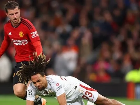 CHOÁNG! Quá tệ hại, Mount là 'cú lừa' của Man United