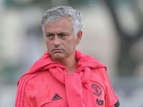 Ten Hag sẽ không lặp lại sai lầm của Mourinho trên đất Mỹ 5 năm trước