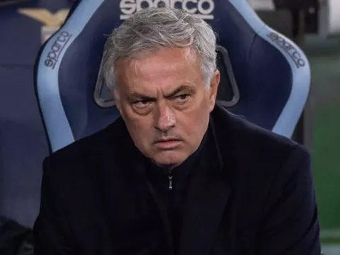 Mourinho bị nghi ngờ về đẳng cấp huấn luyện
