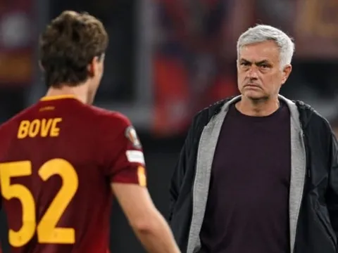 Jose Mourinho: “Chỉ 1 cầu thủ không xứng đáng nhận thất bại hôm nay”