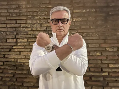 "Mourinho đang tự mình trải nghiệm điều đó"