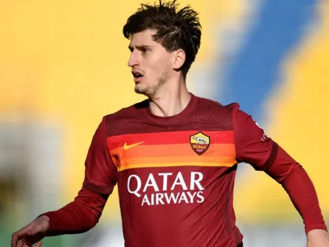 Mourinho khiến Roma đau đầu vì phong cách 'hắc ám'