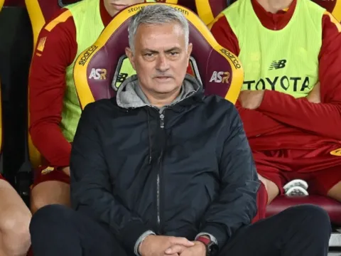 "Mourinho là người lãnh đạo đích thực tại Roma"