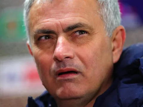 Mourinho lại mỉa mai Premier League