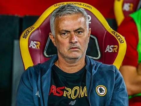 Mourinho lọt vào tầm ngắm của Bồ Đào Nha