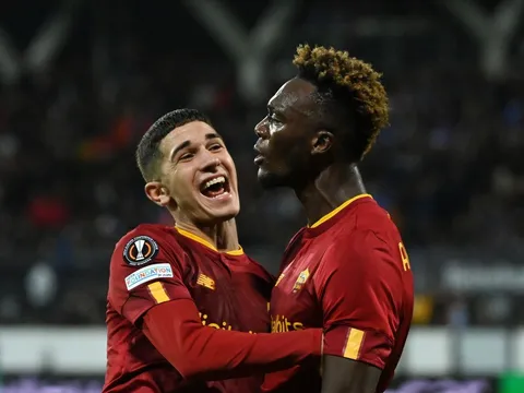 Mourinho nắm quyền tự quyết ở Europa League