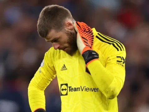 M.U bội bạc, còn chờ gì nữa De Gea?