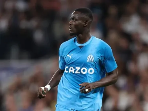 M.U để cầu thủ 30 triệu bảng ra đi theo dạng chuyển nhượng tự do