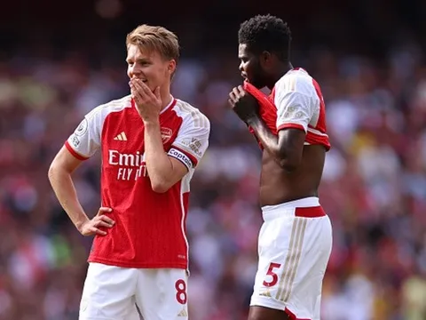 M.U gây sốc với trụ cột Arsenal