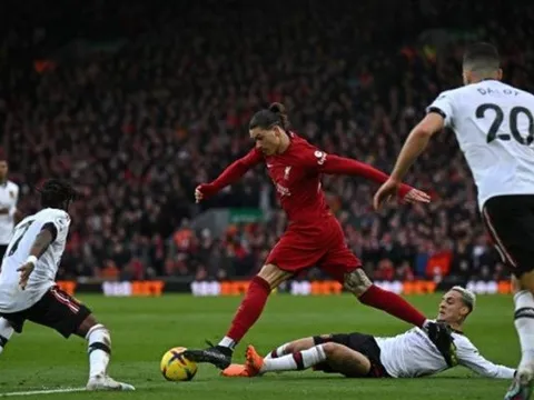 M.U, Liverpool và sự thay đổi chóng mặt của bóng đá