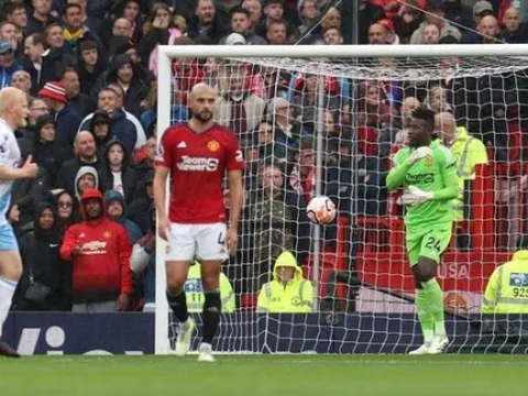 Bế tắc cùng cực, Man United thua trận thứ 4 ở Premier League