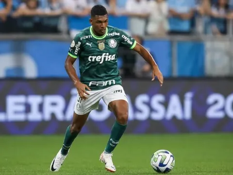 Mua sao Brazil, Chelsea vượt mặt Man United