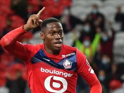 Mục tiêu Ten Hag điểm mặt 'bật đèn xanh' cho Man Utd