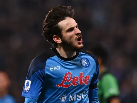 Mục tiêu 100 triệu 'bán mình' cho Real Madrid