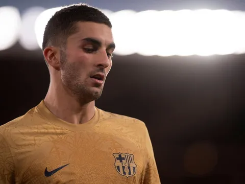 Mục tiêu Arsenal đính chính tin đồn rời Barca