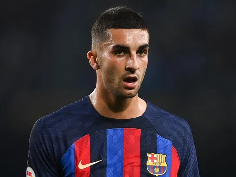 Mục tiêu Arsenal lên tiếng về tương lai ở Barca