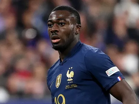 Mục tiêu Chelsea, Liverpool lên tiếng về tương lai