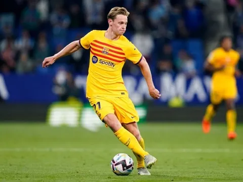 De Jong có câu trả lời cho Chelsea