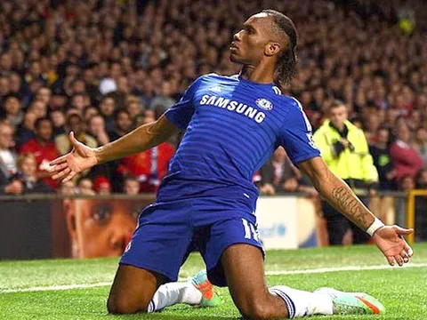 Mục tiêu của Chelsea được khen giống Drogba