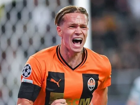 Arsenal nhận cảnh báo đầu tiên vụ Mudryk