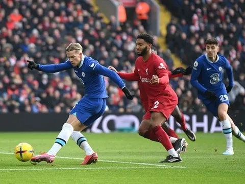 Mudryk ra mắt, Liverpool và Chelsea níu chân nhau tại Anfield