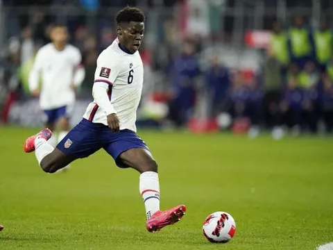Liverpool choáng váng với phí phá vỡ hợp đồng của Yunus Musah