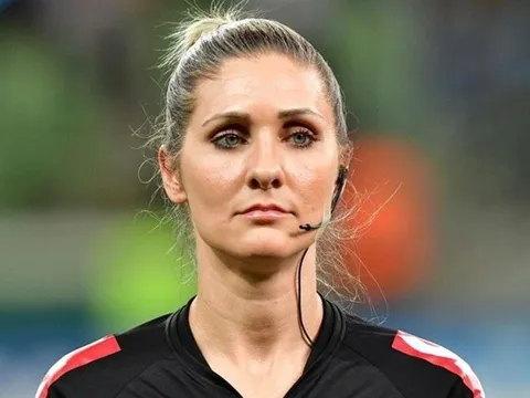 Cái khó của nữ trọng tài đầu tiên tại World Cup 2022