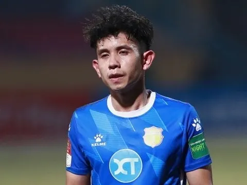 Nam Định lỡ cơ hội lên đầu bảng