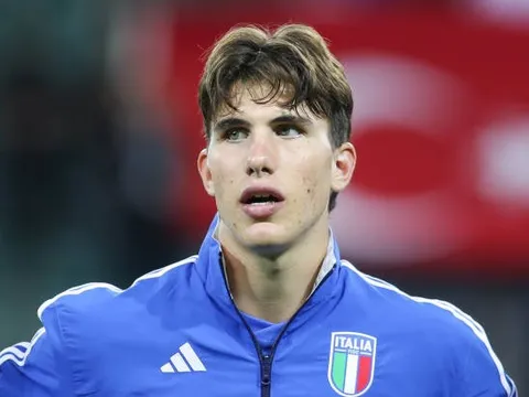 Nạn nhân của Caicedo hóa "cỗ máy tuyến giữa"