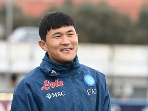 Napoli chốt phương án thay trung vệ số 1, Man Utd mở cờ trong bụng