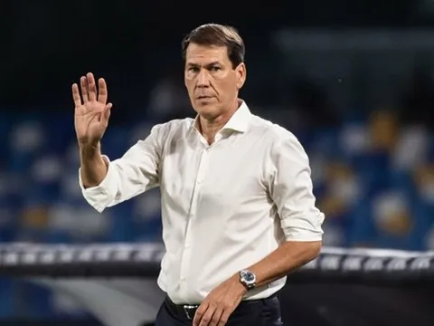 Napoli khởi đầu tệ hại, Garcia là nạn nhân hay tội đồ?