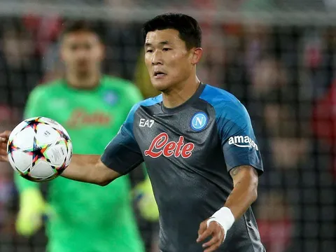 Cập nhật thương vụ M.U - Kim Min-jae: Mức phí khủng; Nỗi lo nhà Glazer