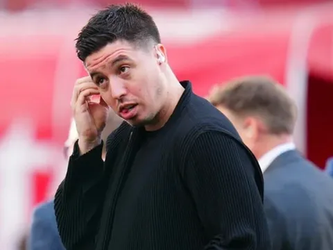 Nasri run rẩy, hoảng hồn khi bị tấn công tại Emirates