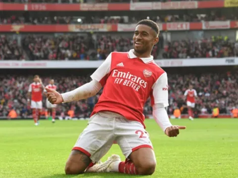 Ian Wright: "Cậu ấy khao khát được thi đấu cho Arsenal"