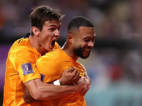 Depay bất ngờ trở thành hàng hot với M.U, Arsenal