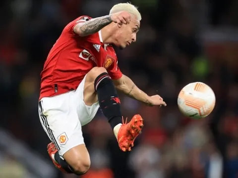 "Nếu là Ten Hag, tôi sẽ xử cậu ta"