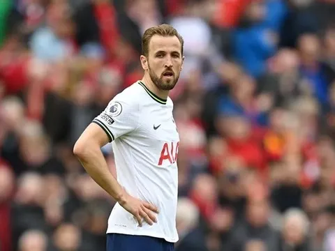 Neville giải thích lý do Tottenham có thể không bán Kane cho M.U