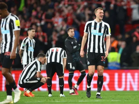Newcastle hụt hơi trong cuộc đua top 4