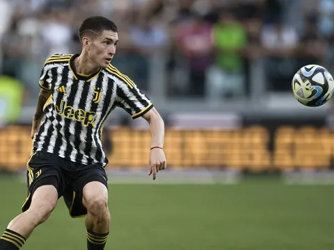 Newcastle khao khát sở hữu sao trẻ Argentina