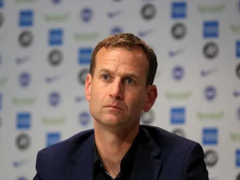 Newcastle lên tiếng cảnh báo Sir Jim Ratcliffe