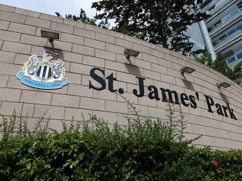 Newcastle 'rút ruột' Man City