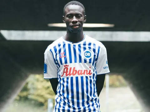 Newcastle tiến gần chữ ký của "Messi Gambia"