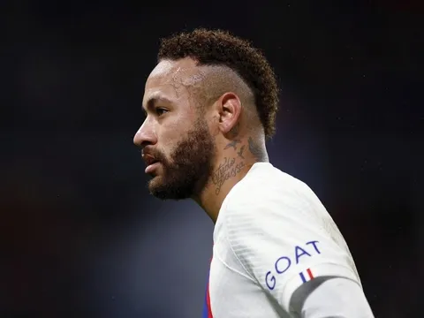 Darren Bent ngăn Arsenal mua cầu thủ đắt nhất thế giới