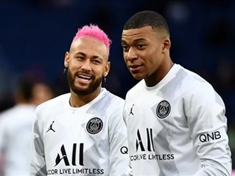 "Đứng cạnh Mbappe, Neymar là một thảm họa về sự chuyên nghiệp"