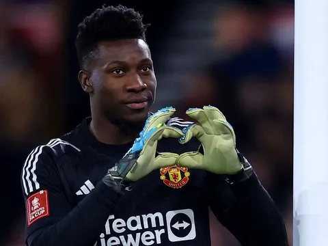 Man Utd trên đôi vai Andre Onana