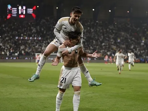 Ngả mũ Brahim Diaz