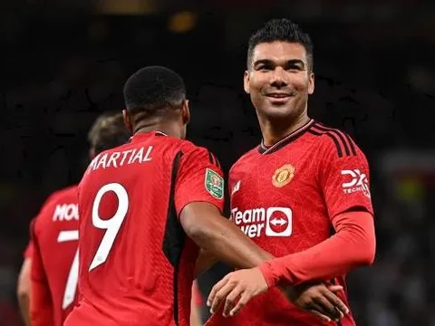 Ngả mũ với Casemiro